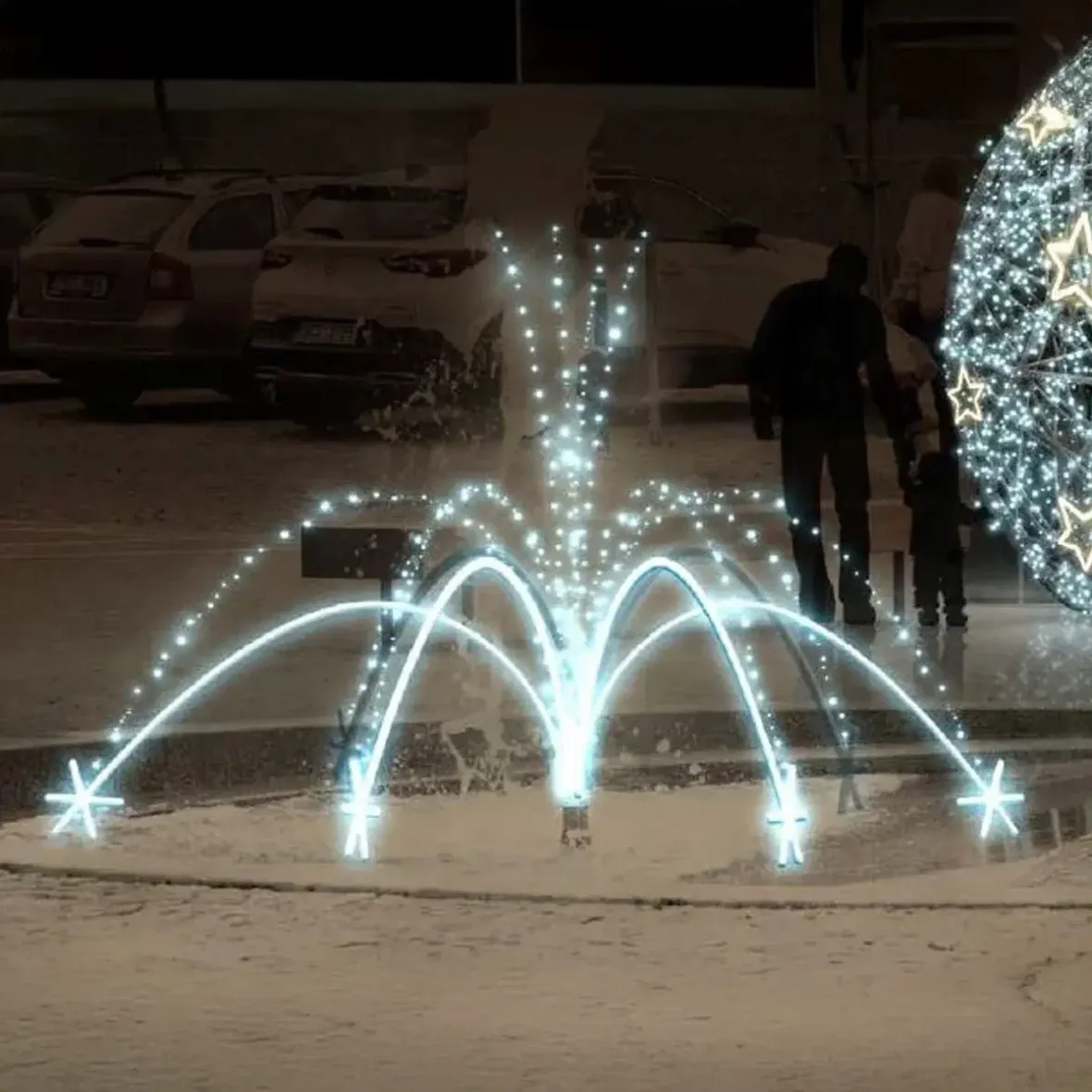 Fontanna świetlna Eco Fix 3D LED, 320 × 200 cm, biel lodowa, aluminium