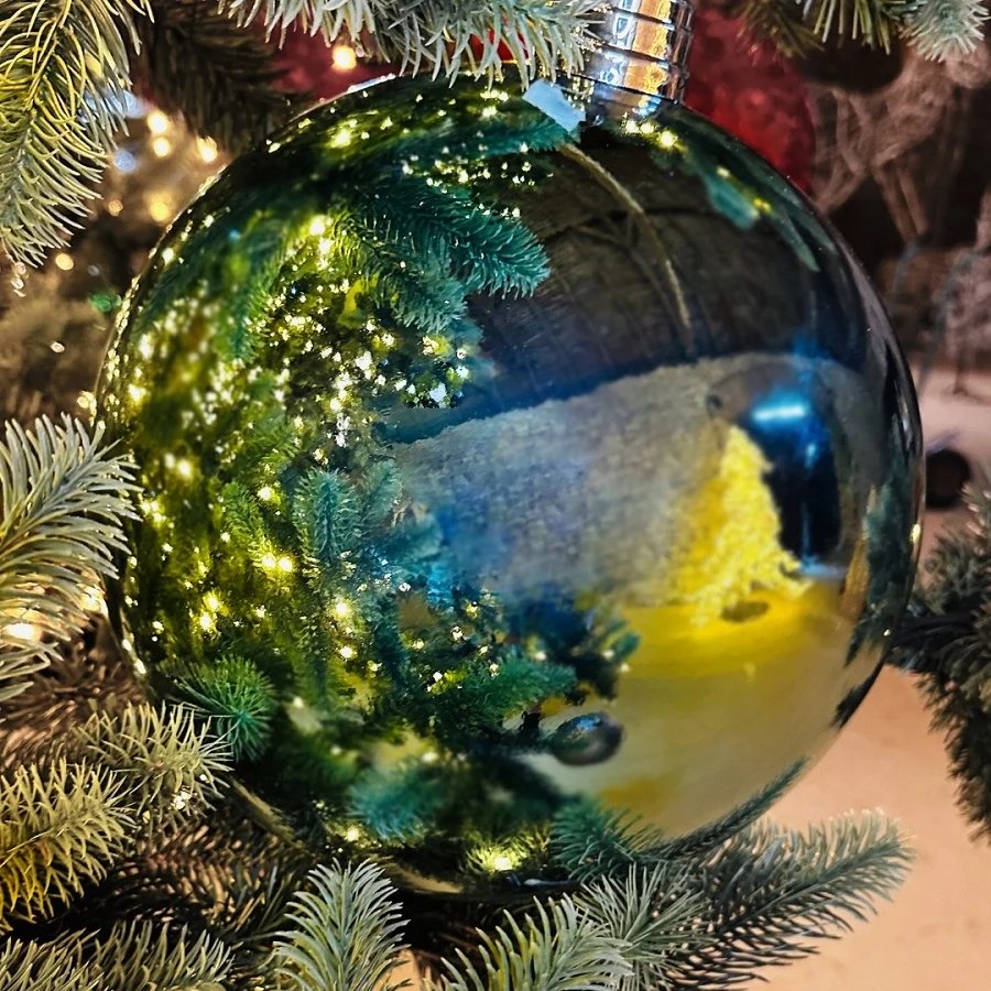 Plastikowa kula, średnica 20 cm, jasnoniebieska, błyszcząca