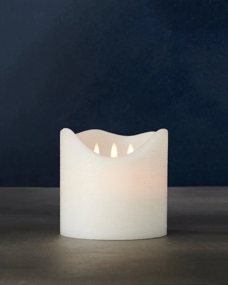 Świeca woskowa LED Sara exclusive 3 knoty, 15 x 15 cm, biała